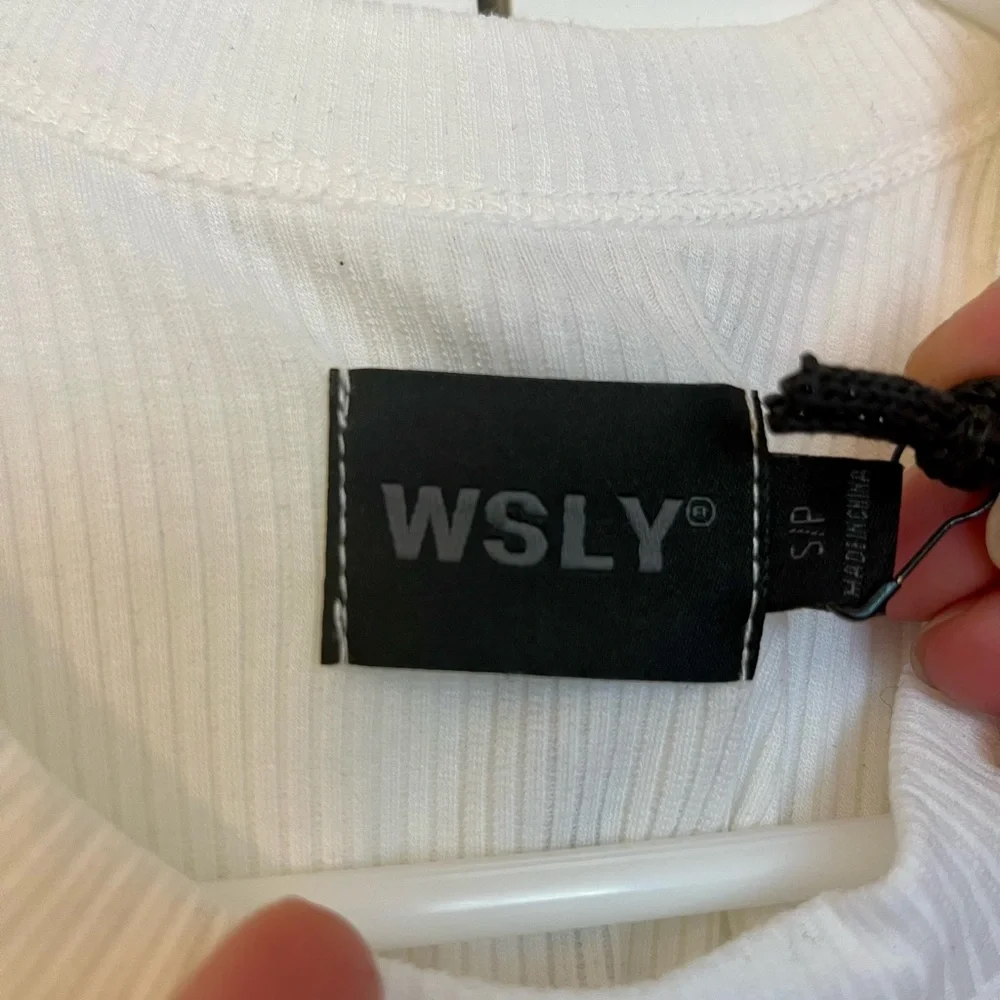 WSLY by Bandier Ribbed White Tank Top size S NWT gym/athleisure - Picture 6 of 11